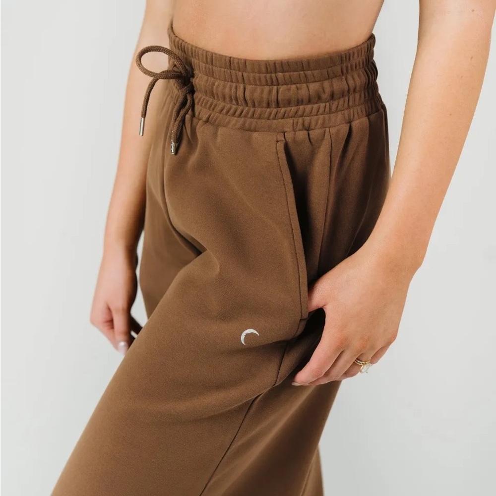 ZYIA Active Brown retreat wide leg Joggers 32”